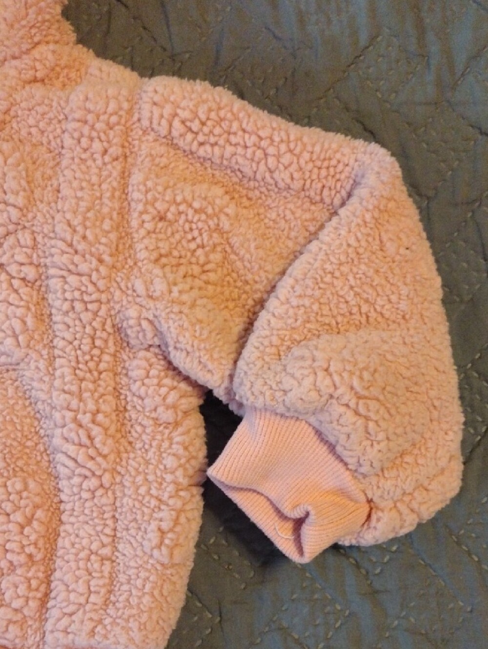 Cozy Pink Sherpa Hoodie Set - Picture 7 of 9